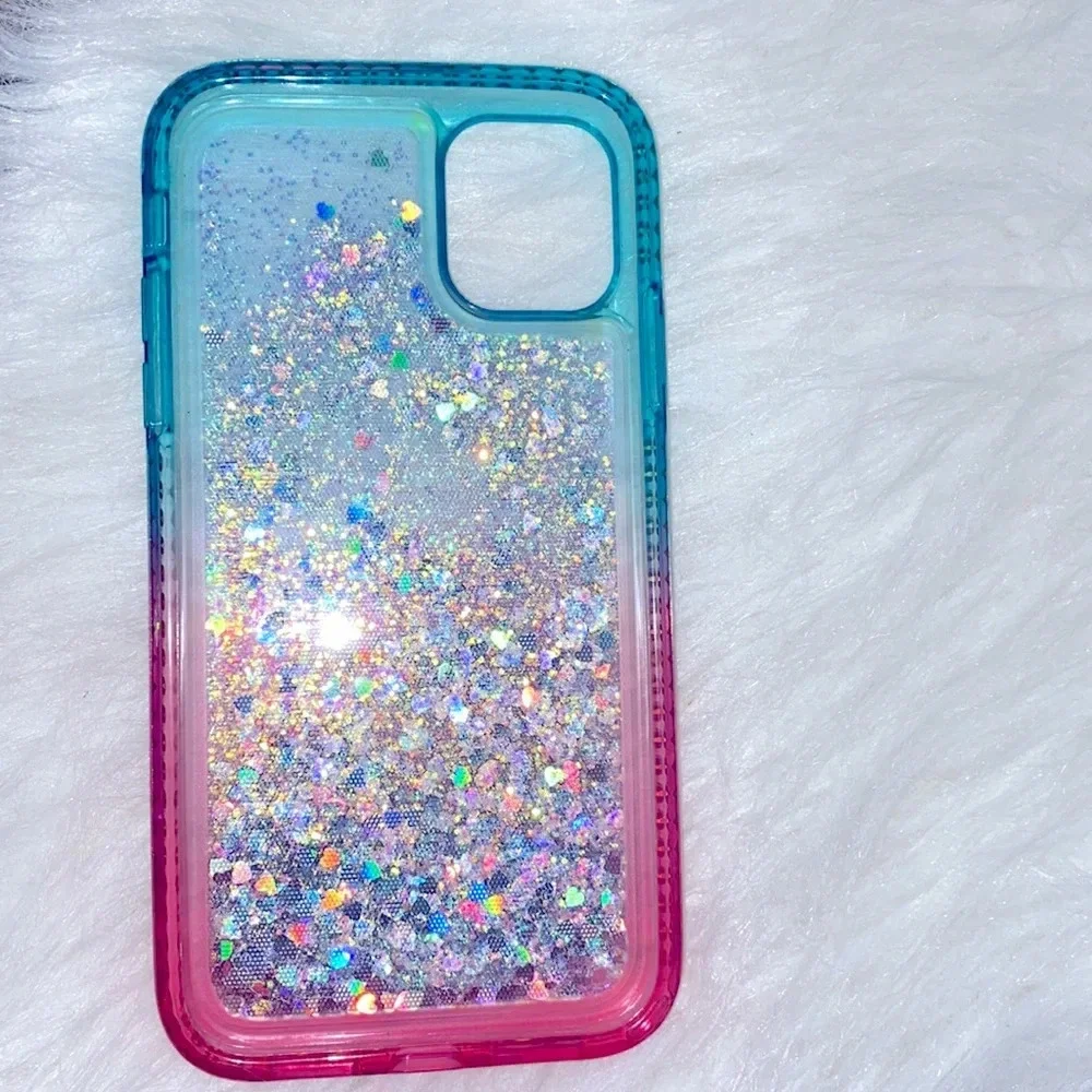 iPhone 8 Plus floating glitter hearts case